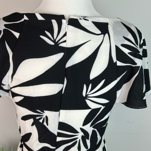 Tahari womens black and white Reverse Print Shift Dress size 4 - Picture 9 of 14